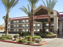 Hotel fotoğraf: Ramada by Wyndham Tempe/At Arizona Mills Mall