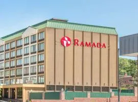 Ramada by Wyndham Cumberland Downtown, Hotel in Cumberland