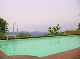 호텔 사진: Exquisite Mansion in Tuscany with Swimming Pool