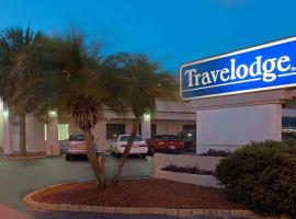 होटल की एक तस्वीर: Travelodge by Wyndham Orlando Downtown Centroplex