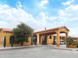 Days Inn by Wyndham Carlsbad, hotel a Carlsbad