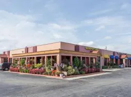 Days Inn by Wyndham West Allis/Milwaukee, hotel in West Allis