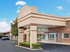 Days Inn by Wyndham Clarksville TN, hotel in Clarksville