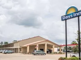 Days Inn by Wyndham Bastrop, מלון בבסטרופ