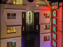 Hotel Grand Godwin Near New Delhi Railway Station- Free Airport Pick-Up