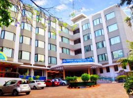 Hotel Photo: Ashraya International Hotel