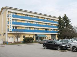 Hostel Turist, Hotel in Zvolen