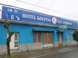 Hotel Kolping San Ambrosio，利納雷斯的飯店