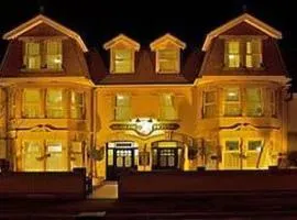 All Seasons Lodge Hotel