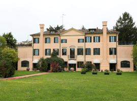 Hotel fotoğraf: VILLA LA FENICE Locazione Turistica