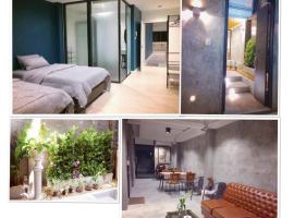 Gambaran Hotel: Alley living rama8