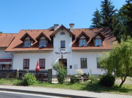 A picture of the hotel: Penzion Stará hospoda