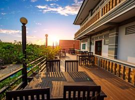 होटल की एक तस्वीर: Angkor Magic Tree Hotel