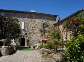 Le Manoir du Raveyron, khách sạn ở Vallon-Pont-dʼArc