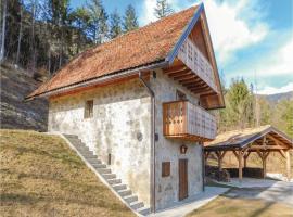 Hotel kuvat: Two-Bedroom Holiday Home in Sutrio