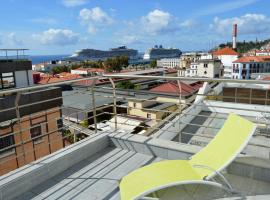 Фотография гостиницы: Top Floor in City Center Funchal