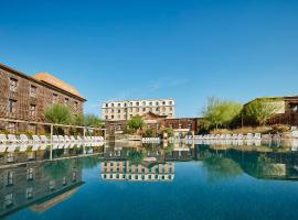 PortAventura Hotel Gold River - Includes unlimited access to PortAventura Park & 1 access to Ferrari Land, hotel v destinaci Salou