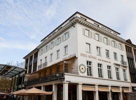 होटल की एक तस्वीर: Kunsthotel "Drei König" am Marktplatz Stadt Lörrach