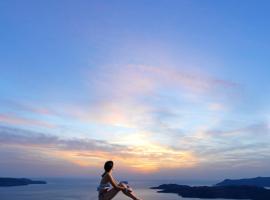 Lilium Hotel Santorini, ξενοδοχείο στα Φηρά