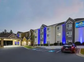 Microtel Inn & Suites by Wyndham Walterboro, מלון בוולטרבורו