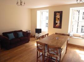 Hotel Photo: Edinburgh Central Apartment - 1f1 Worlds End Close