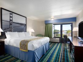 Hotel kuvat: Super 8 by Wyndham Vallejo/Napa Valley