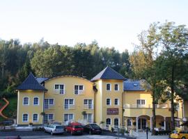 A picture of the hotel: Gasthof & Hotel Wolfsegger