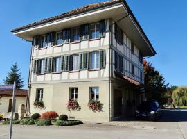 Hotel foto: "Zur alten Schmiede", 70m2 Studio mit Kaminfeuer und Sauna