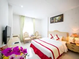 Le Saigon Hotel