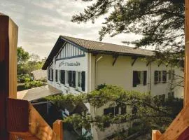 Logis Hôtel Emeraude des Bois