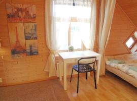 Zdjęcie hotelu: Fully equipped flat, 2 bedrooms, FREE car parking.