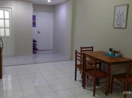 מלון צילום: API API Centre Big room no 1