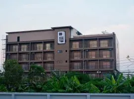 PJ Loft Hotel