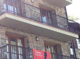 Hotel Photo: APARTAMENT A ISIL - ALT ANEU / BAQUEIRA