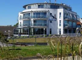 Hotel Benserhof Garni am Hafen