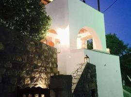 Villa with majestic view, ξενοδοχείο στην Πάτμο