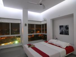 Hotel Photo: Embassy designer apartment
