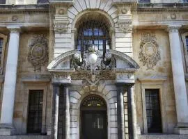 St Giles House