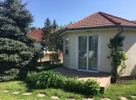 Hotel kuvat: Bella Apartman