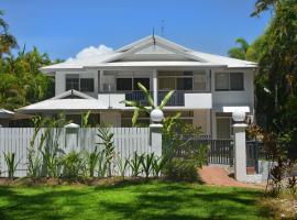 Seascape Holidays - Tropic Sands, hotel v destinaci Port Douglas