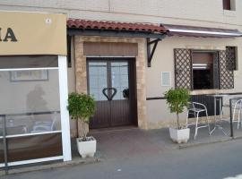 Hotel Photo: Hostal Pension La Ruta