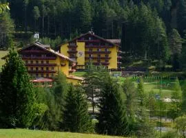 Hotel Shandranj