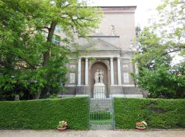 A picture of the hotel: La casa di Urania