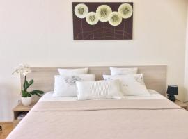 Hotel Photo: Kranto Luxe Stay