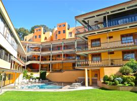 A picture of the hotel: Hotel Lastra