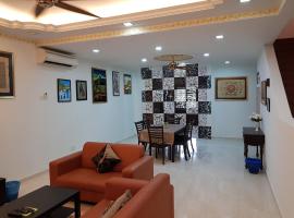 होटल की एक तस्वीर: Spacious Double Storey House near i-City, UiTM