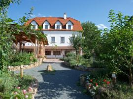 Hotel Photo: Babiččina Zahrada Penzion & Restaurant