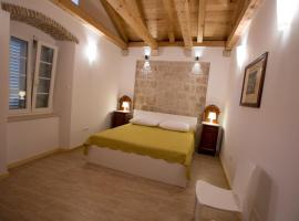 Hotel Photo: Old Town Haus Rab