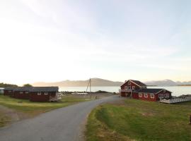 Toftenes Sjøhuscamping, hotel in Alsvåg