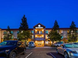 รูปภาพของโรงแรม: Best Western Visalia Hotel